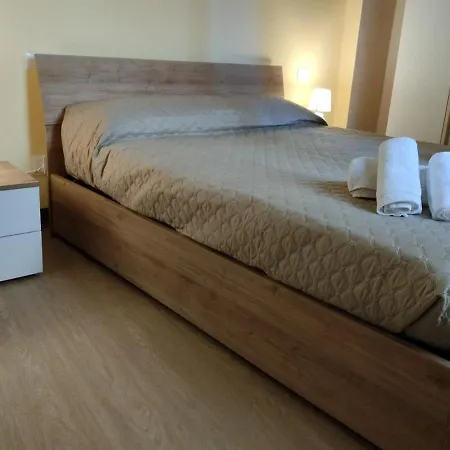 The Walls Apartment